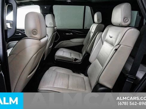 Used 2021 Cadillac Escalade Sport AWD/4WD image 14