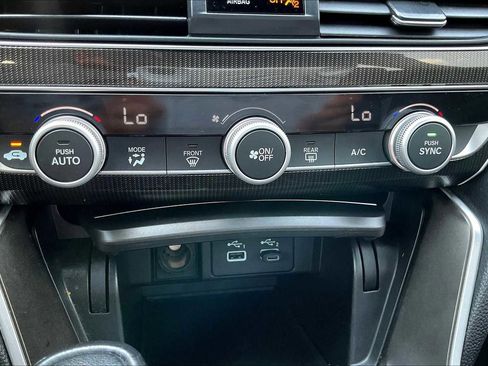 Used 2022 Honda Accord Sport image 32