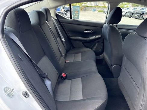 Used 2022 Nissan Sentra SV image 26