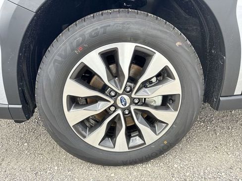 New 2025 Subaru Outback Touring image 10