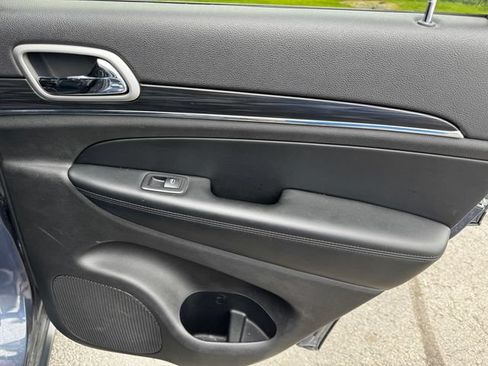 Certified 2020 Jeep Grand Cherokee Limited AWD/4WD image 15
