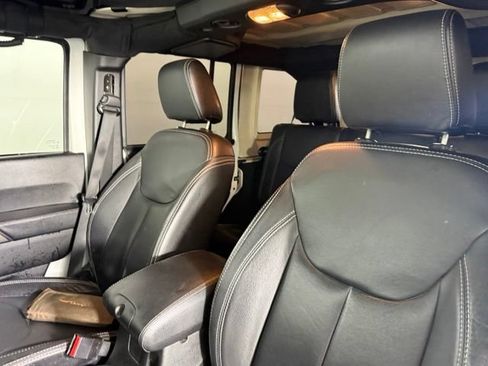 Used 2018 Jeep Wrangler Unlimited Sport AWD/4WD image 6