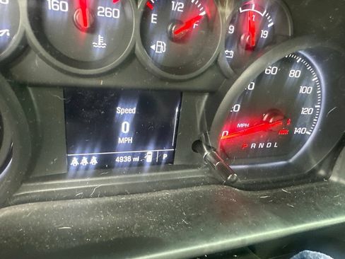 Used 2026 Chevrolet Silverado 2500 Custom RWD image 23