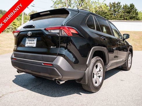 Certified 2025 Toyota RAV4 XLE FWD image 8