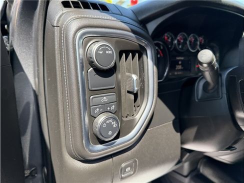 Used 2021 Chevrolet Silverado 1500 LT RWD image 34
