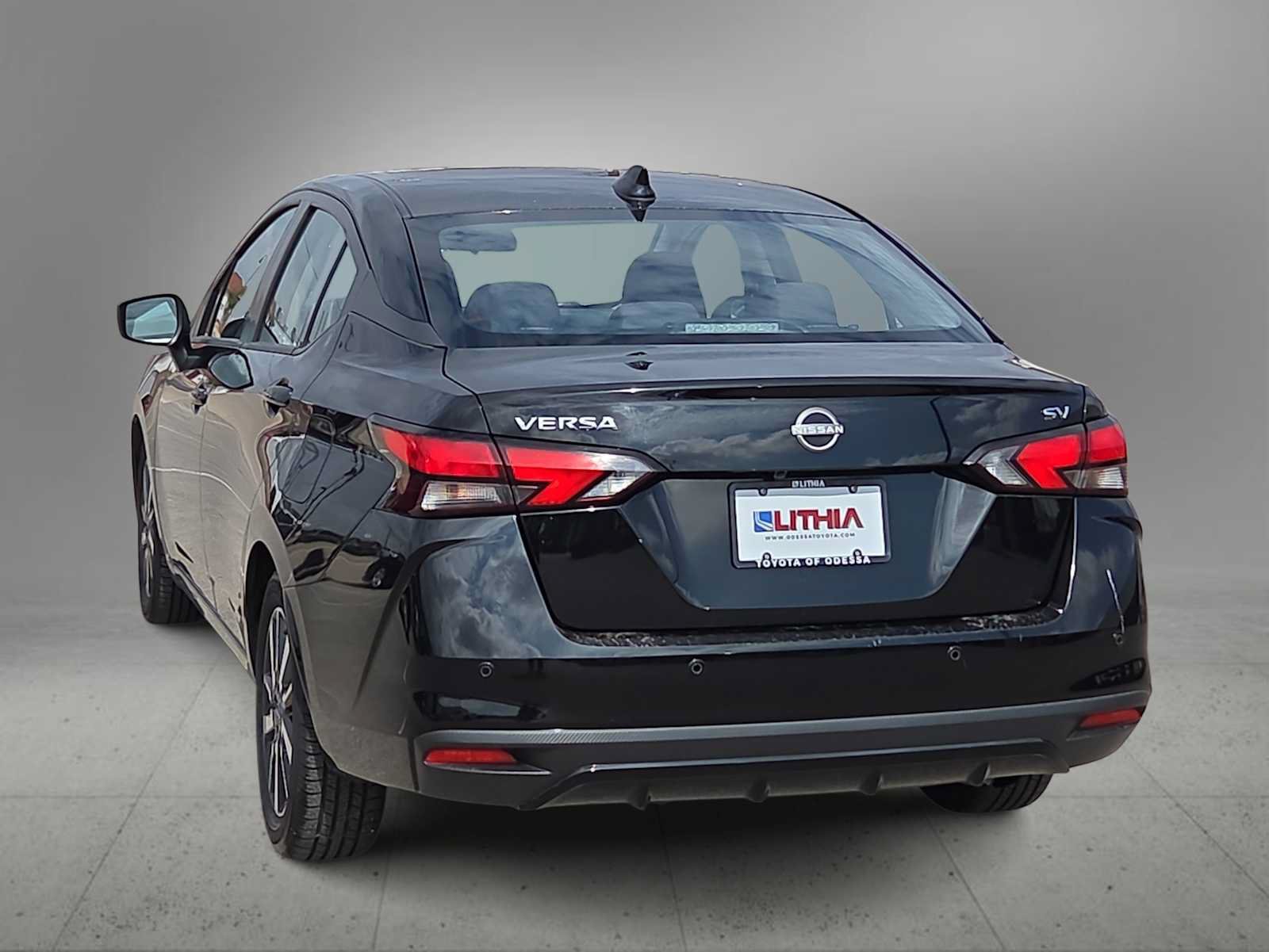 Used 2024 Nissan Versa SV FWD image 6