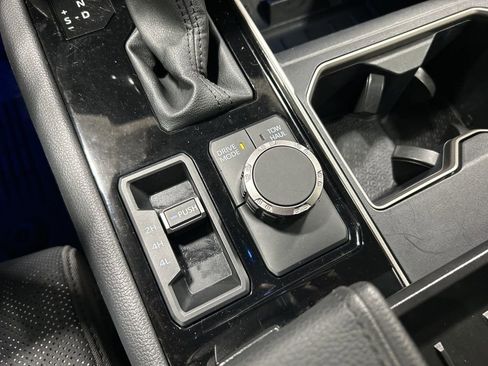 Used 2024 Toyota Tundra Limited image 21