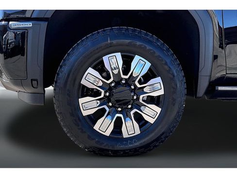 New 2026 GMC Sierra 3500 Denali w/ Denali Reserve Package AWD/4WD image 11