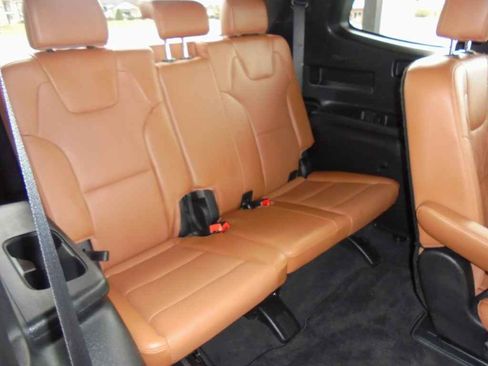Used 2023 Kia Telluride EX X-Line image 11