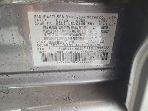 Used 2025 Nissan Sentra SV FWD image 33