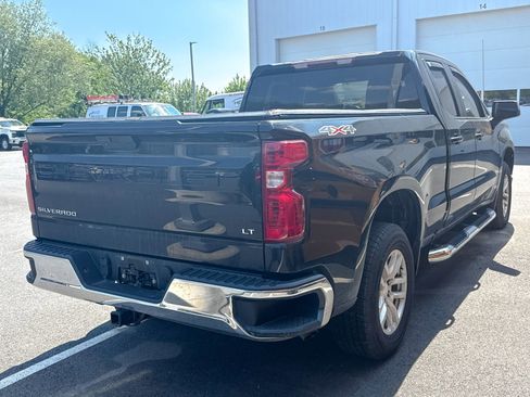 Used 2022 Chevrolet Silverado 1500 LT AWD/4WD image 7