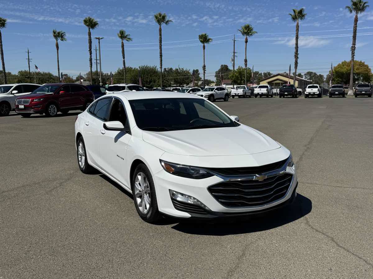 Used 2020 Chevrolet Malibu LT FWD image 3