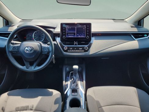 Used 2020 Toyota Corolla LE FWD image 11
