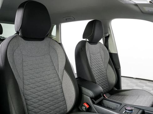 Certified 2025 Volkswagen Tiguan S w/ 18" Wheel Package image 23