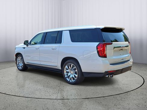 Used 2024 GMC Yukon XL Denali w/ Denali Reserve Package AWD/4WD image 4