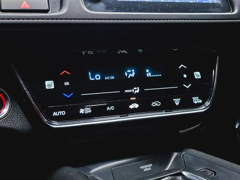 Used 2020 Honda HR-V EX-L image 27