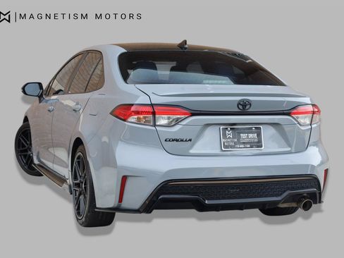 Used 2022 Toyota Corolla SE FWD image 9