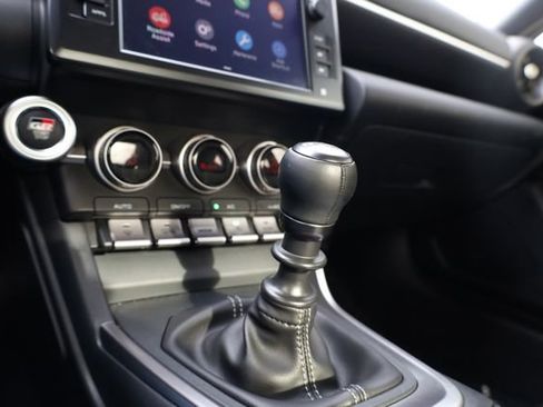 Used 2023 Toyota GR86 Premium image 22