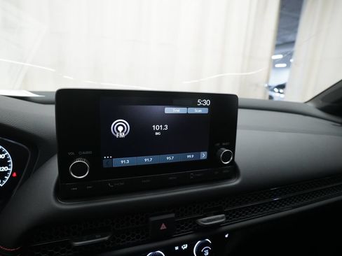 Used 2024 Honda HR-V Sport image 6