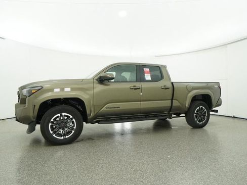 New 2025 Toyota Tacoma TRD Sport image 18