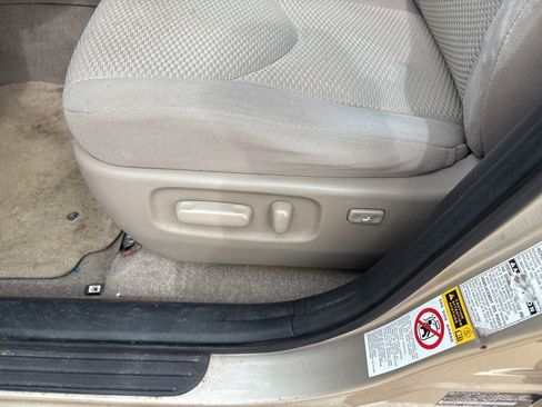 Used 2008 Toyota RAV4 Limited AWD/4WD image 13