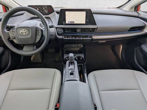 Used 2024 Toyota Prius XLE image 19