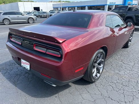 Used 2019 Dodge Challenger R/T RWD image 5