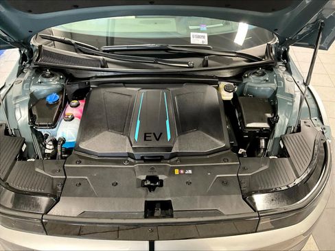 Used 2024 Hyundai Ioniq 5 Limited image 31