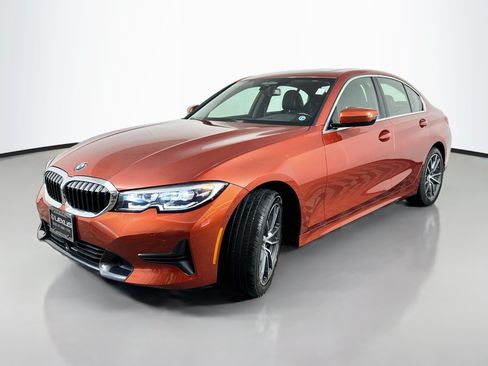 Used 2021 BMW 330i xDrive Sedan w/ Premium Package AWD/4WD image 3
