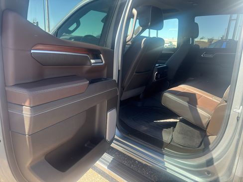 Used 2025 GMC Sierra 1500 Denali AWD/4WD image 13