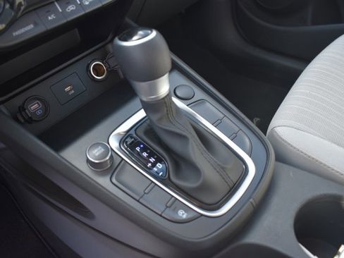 Used 2023 Hyundai Kona SEL FWD image 27