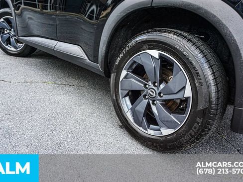 Used 2025 Nissan Rogue SV FWD image 15