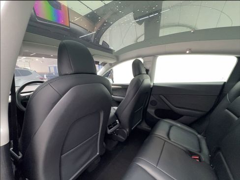 Used 2023 Tesla Model Y Long Range AWD/4WD image 21