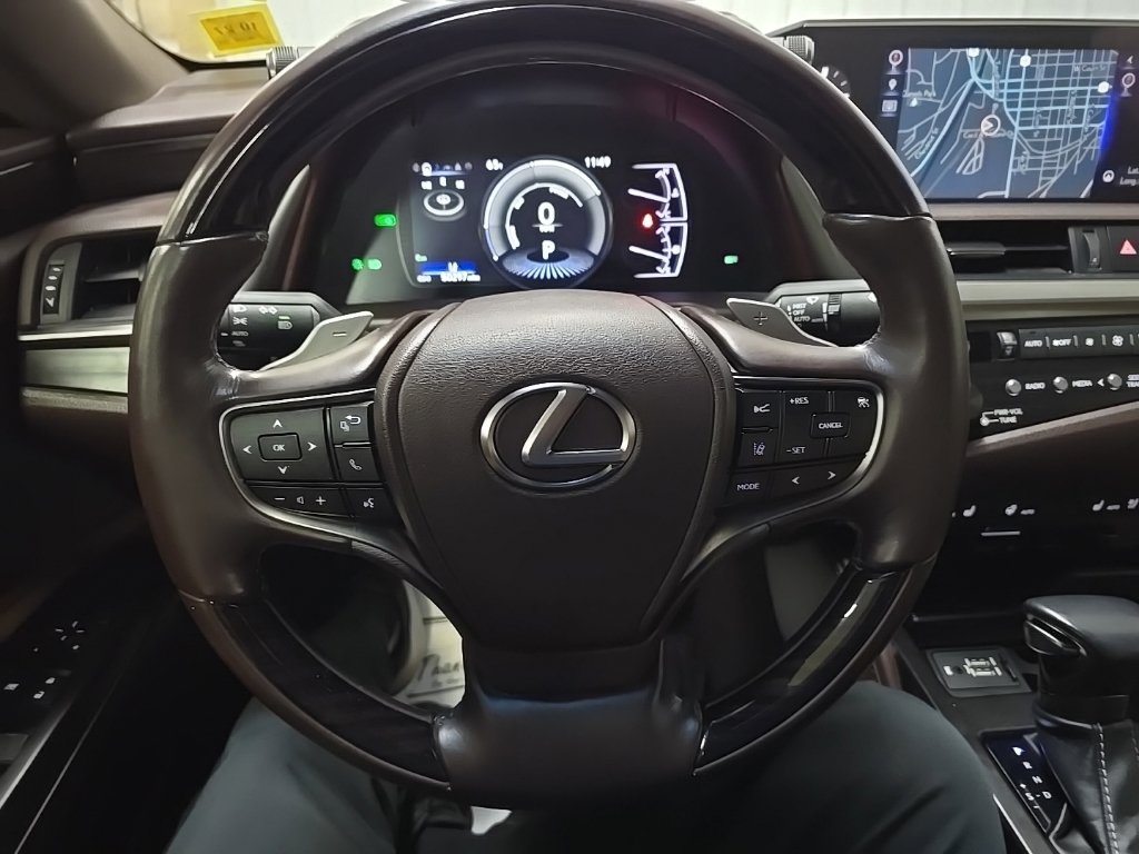 Used 2019 Lexus ES 300h w/ Premium Package FWD image 19