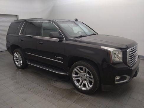 Used 2017 GMC Yukon SLT w/ Premium Edition RWD image 11