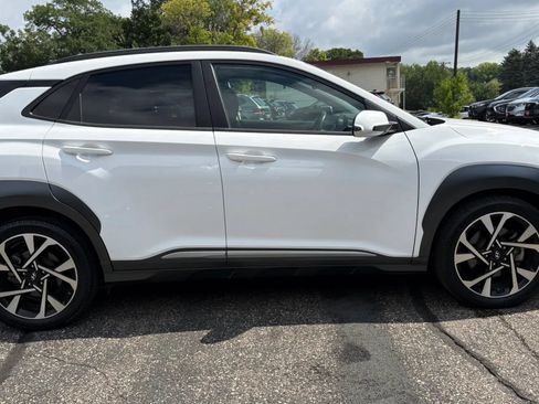 Used 2023 Hyundai Kona Limited AWD/4WD image 11