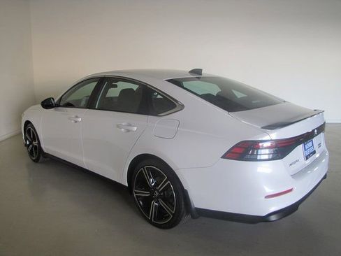 Certified 2025 Honda Accord Sport image 23