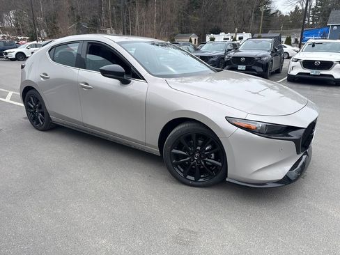 New 2026 MAZDA MAZDA3 Hatchback w/Premium Plus Pkg image 7