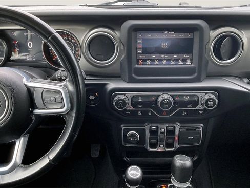 Certified 2020 Jeep Wrangler Unlimited Sahara image 13