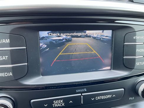 Used 2016 Kia Sorento AWD w/ LX Convenience Package image 17