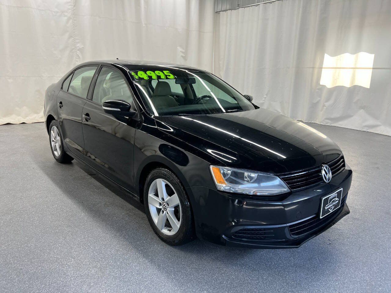Used 2012 Volkswagen Jetta TDI FWD image 3