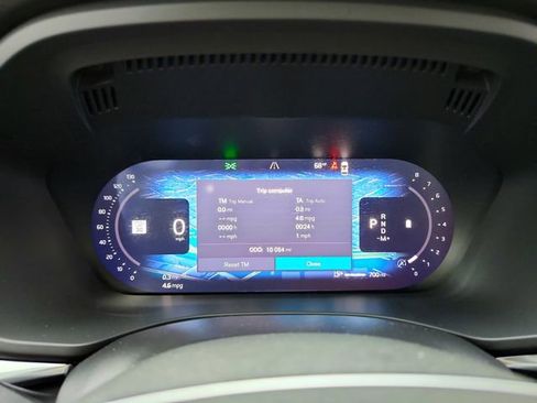 Certified 2025 Volvo XC60 B5 Plus w/ Climate Package AWD/4WD image 35
