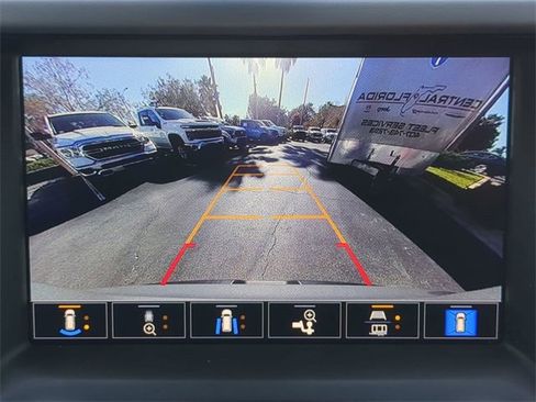 Used 2023 GMC Acadia SLT w/ Technology Package image 26