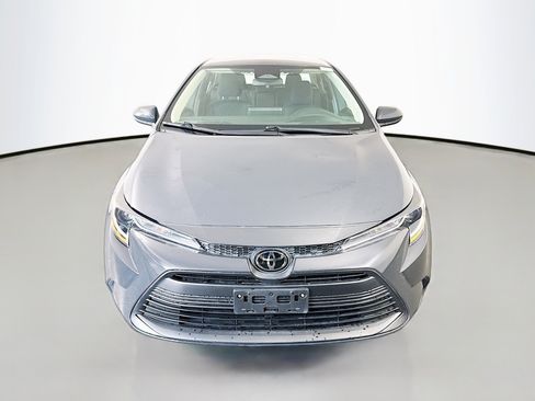 Used 2024 Toyota Corolla LE FWD image 2
