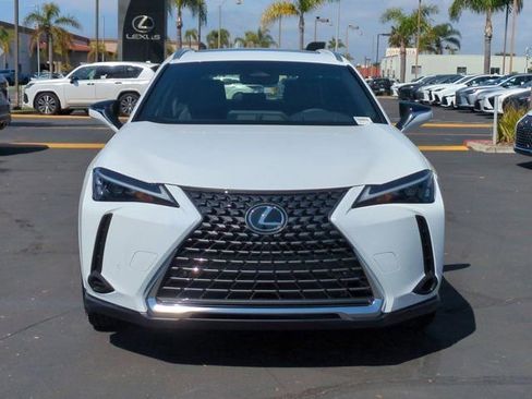 New 2026 Lexus UX 300h FWD image 2