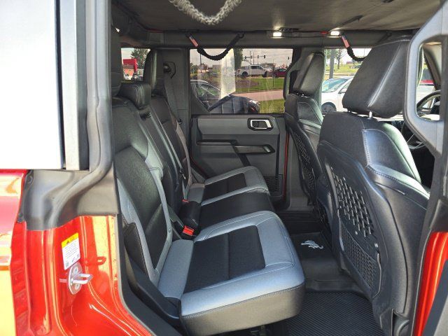 Used 2024 Ford Bronco Black Diamond AWD/4WD image 17