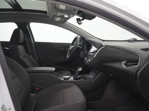 Used 2023 Chevrolet Malibu LT FWD image 11
