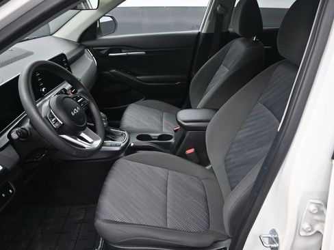 Certified 2024 Kia Seltos LX image 14
