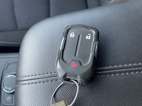 Used 2024 GMC Terrain SLE image 21