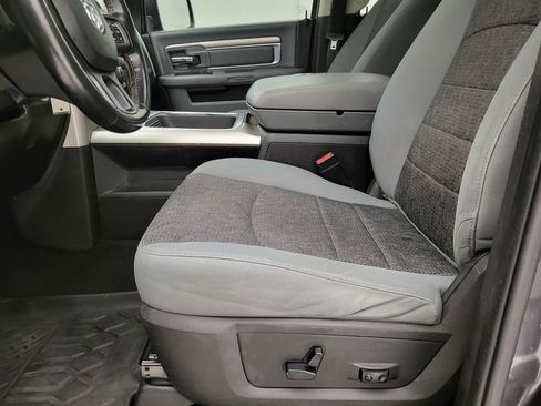 Used 2019 RAM 1500 Classic Warlock image 2